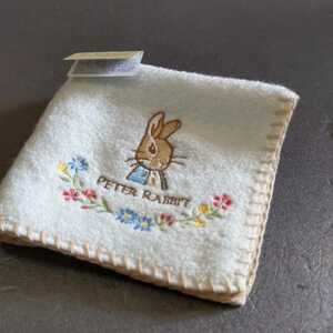  Peter Rabbit towel handkerchie 26×25cm embroidery rabbit × flower hand towel cotton 100% blue anti-bacterial deodorization processing / inside .