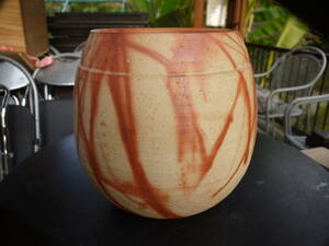 [A11103] Isezaki Mitsuru Bizen Scarlet Kagagoi Vase Box