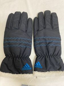 【新品】最終特割 ADIDAS アディダス レディース用防寒中綿手袋 ブラック お洒落 激安 送料185円可！