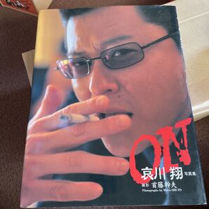 On : 哀川翔写真集