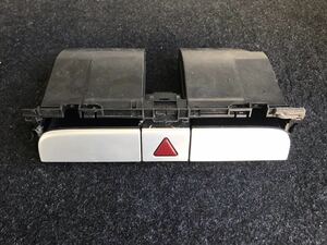 VW パサートヴァリアント ABA-3CCDA 中央カードケースセット 3C0858407 小物入れ