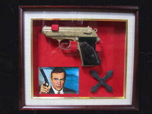 007 ● ワルサーPPK 金属製 モデルガン 額装 007は二度死ぬ ジェームズ・ボンド ※合法品