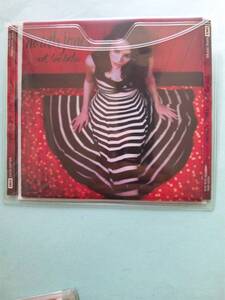 【送料112円】ソCD1606 Norah Jones / Not Too Late / ノラ・ジョーンズ / ノット・トゥ・レイト[限定版] ＜ソフトケース入り