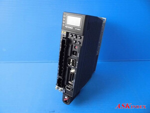 ■□ ※送料無料【管理番号J30326】KEYENCE ACサーボシステム 三相または単相AC200～230V SV-020L2 (通電確認済) □■