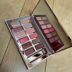 VAVIMELLO (バビメロ) VALENTINE BOX3 ROSE MOMENT アイシャドウ 12g