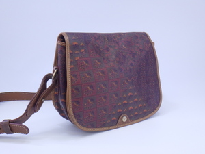 z1K116Z1 ESCADA Escada сумка на плечо PVC× кожа общий рисунок оттенок коричневого 