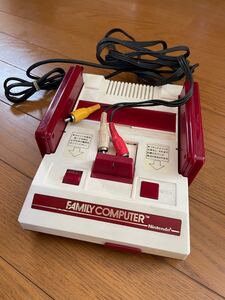 任天堂 AV仕様ファミコン本体のみ 動作品訳あり