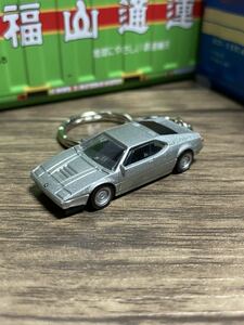 ●BMW M1 銀 キーホルダー◎●①オリジナル加工品 カーアクセサリー ミニカー ハンドクラフト ハンドメイド 雑貨