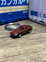 ●◎日産 フェアレディZ S30 茶 キーホルダー 1◎●②オリジナル加工品 カーアクセサリー ミニカー ハンドクラフト ハンドメイド 雑貨_画像1