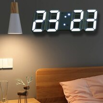 人気 デジタルLED大型壁掛け時計全5色 モダン ホーム リビング 装飾 日付 カレンダー 目覚まし 時計 壁掛け LED デジタル インテリア_画像3