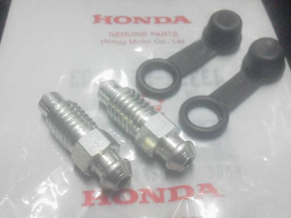 ■送料込み■CB750F RC04 キャリパーエアー抜きボルト フロントキャリパー
