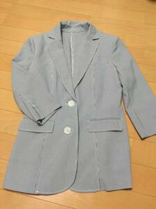 Petite style navy blue border jacket (P3)5 number about small size . who looks for .