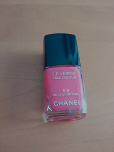 【クリスマスカラー】CHANEL マニキュア 519 ローズエグズベラント