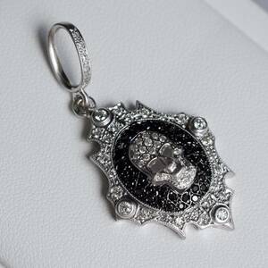 18K Loree Rodkin diamond black diamond 750 K18 Mini Queen ob Spade pendant top Skull up like