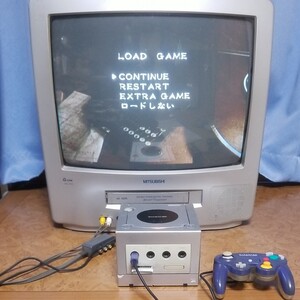ゲームキューブ一式とバイオハザード0と4と各攻略本とメモリーカードと郵パック代込