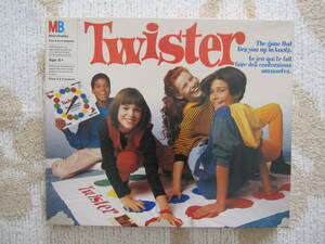 超レア　海外限定品 ☆ Hasbro Twister　ハズブロ　ミルトン ブラッドリー　ツイスター　ファミリー　ボードゲーム ☆ 1998年