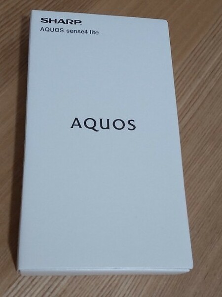 SHARP AQUOS sense4 lite SH-RM15 箱