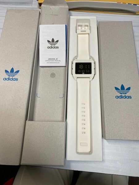 adidas 腕時計