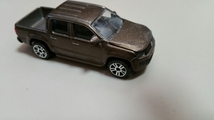 フォルクスワーゲン　AMAROK 1/65ダイキャストミニカー未使用品_画像2