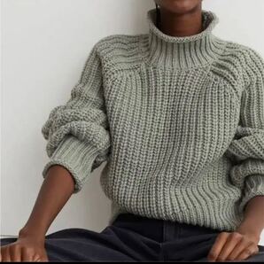 h&m リブニットハイネックセーター 新品
