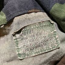 米軍放出品　実物　ノンリップ ウッドランド 迷彩　BDUジャケット LーXS 中古_画像4