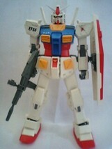 ☆完成品ジャンク☆ 1/100 MG RX-78-2 ガンダム Ver.Ka ガンプラ _画像2