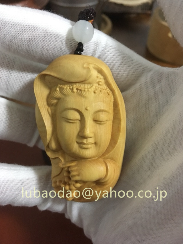 売れ済特注 飛騨一位一刀彫 谷口堅助作 合掌観音像 仏像 共箱 M R4497C