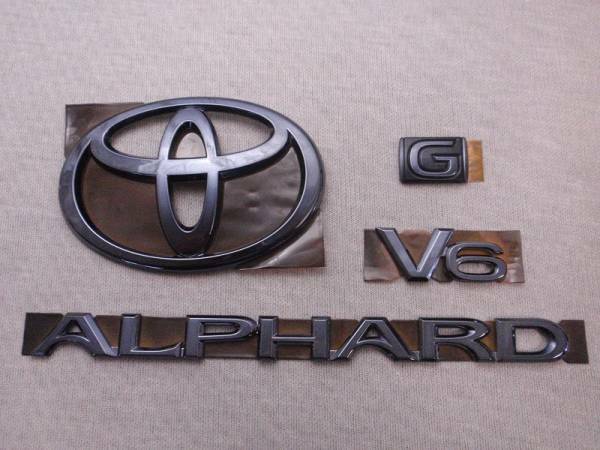 7トレジャー 【 TOYOTA トヨタ 10系アルファード/15系アルファード ALPHARD G 】 プラチナ ブラック エンブレム　リア 4点セット(Gマーク)