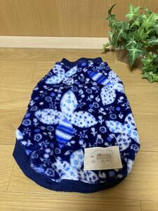 ☆ハンドメイド 犬 ワンコ 服 セミオーダー 花柄　紺色系　ふわもこ アラン　タンクトップ☆送料無料