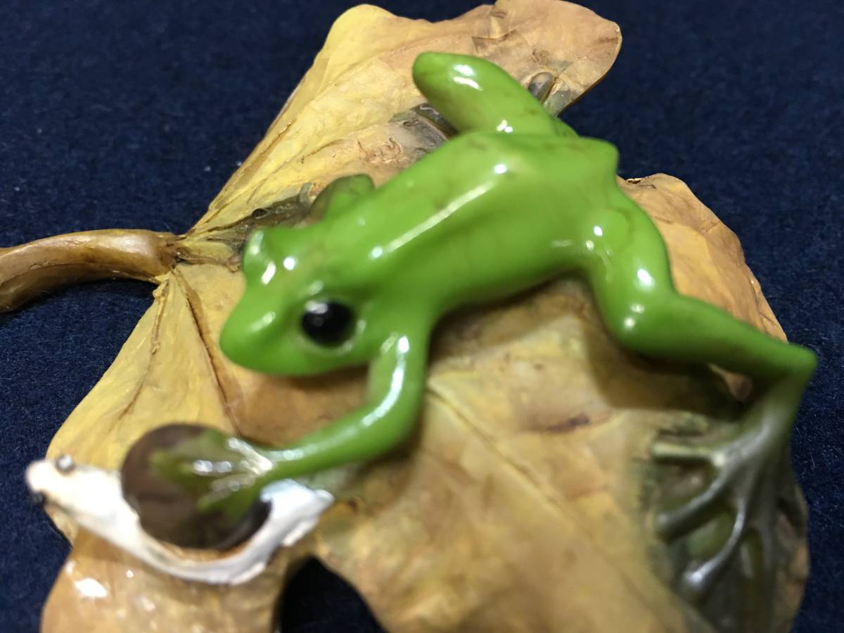 ★[Ippindo]★ Grüner Frosch Schnecke Figur Dekoration Frosch Harz Cochlea Blatt Frosch Realistisches Modell Fake Tier Marienkäfer Diorama, handgemachte Werke, Innere, verschiedene Waren, Ornament, Objekt