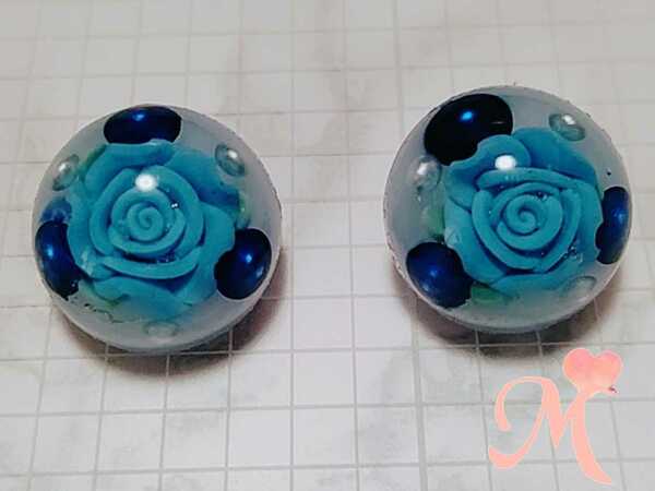 ハンドメイド 樹脂ピアス レジン 薔薇