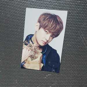 2 BTS bulletproof boy . trading card photo card Mini photo flower sama year .ON STAGEA epiloguetehyonteteV