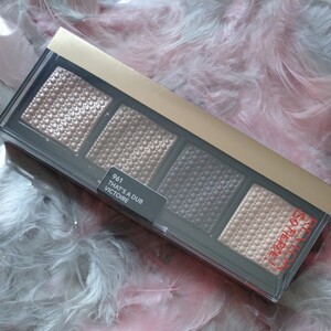 レブロン ソー フィアス! プリズマティック パレット 961
