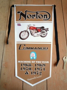 ★送料無料★NORTON COMMANDO PENNANT ノートン フラッグ フラッグ ペナント 旗 250mm x 440mm