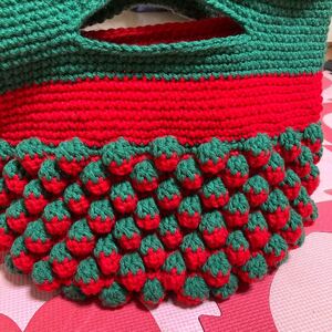 いちごのトートバッグ ハンドメイド