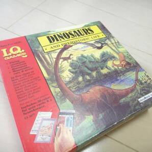 海外のI.Q恐竜カードゲーム DINOSAURS 対象年齢8歳から