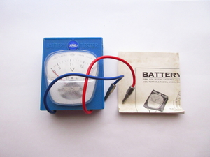 ◆レア 美品 battery tester アルカリ乾電池 残量測定器 バッテリー 電池はかり 乾電池テスター アナログ 測定器 電気計測器 マンガン電池 