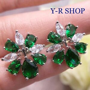  liquidation price * emerald . white topaz. elegant earrings * lady's silver Cubic Zirconia new goods gem color stone czY-R