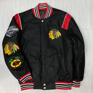 USA限定 【M】 JHデザイン NHL シカゴ ブラックホークス Blackhawks リバーシブル スタジャン アイスホッケー 公式ライセンスアイテム