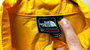 THE NORTH FACE ナイロンジャケット