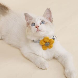 猫首輪 犬首輪 太陽花 ペットネックレス 鈴付き 可愛い首飾り お花首輪 イエロー