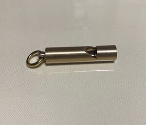 キーホルダーホイッスル 護身用 キャンプ 獣避け