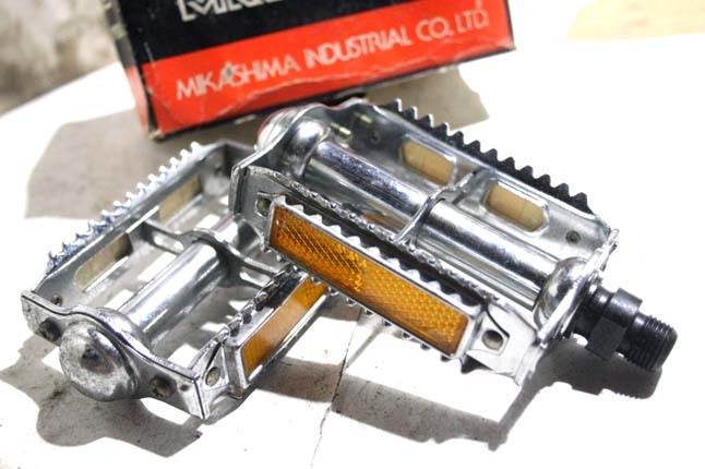 60s新品アルミペダル カンパニョーロチネリランドナーロードマンニシキユーラシアBMXピスト山口光片倉川村BS富士自転車グランボアアストロG 60sアルミペダル カンパニョーロチネリランドナーロードマン
