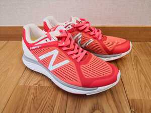 送料無料 new balance HANZO U W レディース24.0cm ニューバランス ハンゾー 18FW ランニングシューズ WHANZUP1 マラソン ジョギング