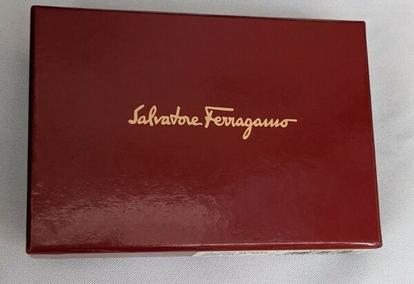 Salvatore Ferragamo キーケース用 空き箱 