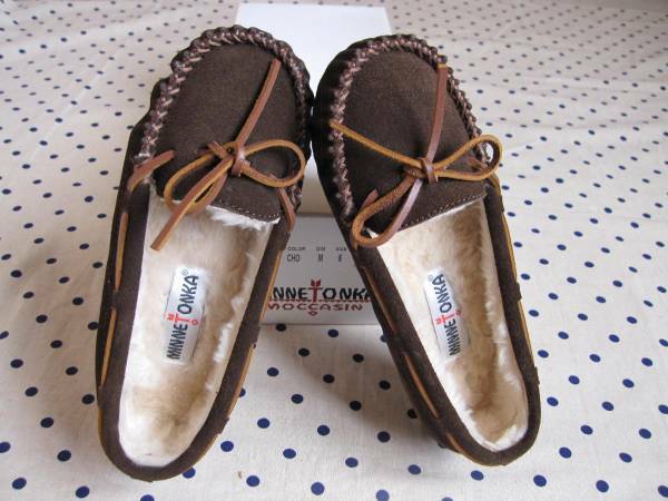 ●新品●● ミネトンカ ●● ムートンモカシン ● MINNETONKA 6