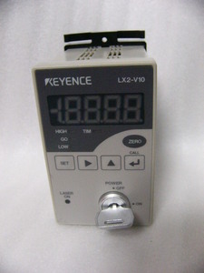 ★動作保証美品★ KEYENCE LX2-V10 レーザーセンサ アンプ