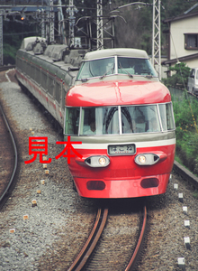 鉄道写真、645ネガデータ、116398500008、3100形、ロマンスカーはこね、小田急電鉄、秦野～東海大学前、1999.07.15、（4371×3201）