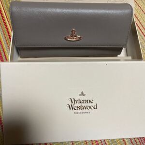ヴィヴィアンウエストウッド長財布