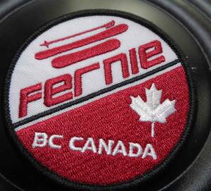 円形◆新品　　カナダ　FERNIE BC CANADA　スキー　雪山登山　　刺繍ワッペン（パッチ）◆ウィンタースポーツ　リゾート◇楓 ◎激シブ